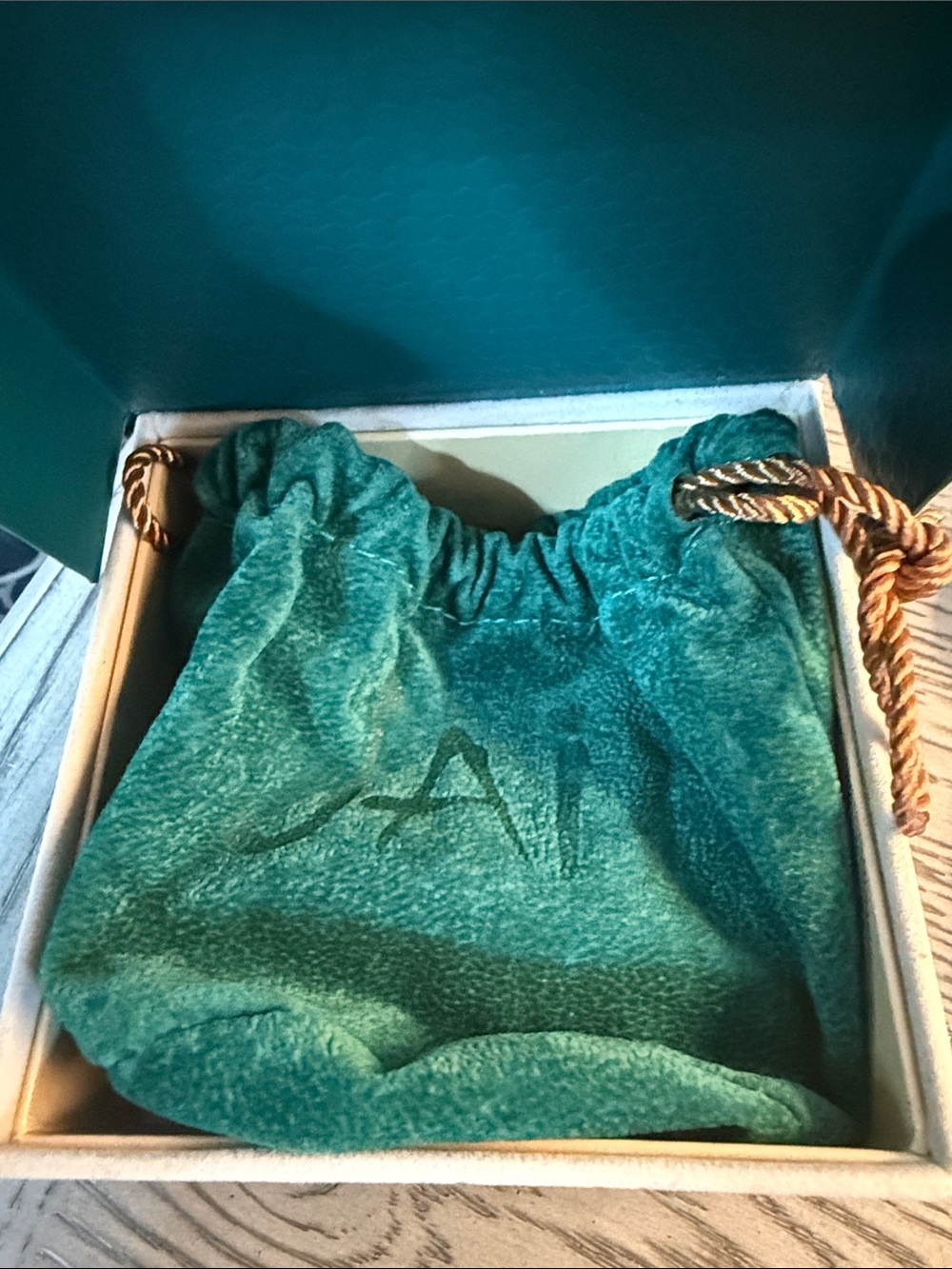JAI by John Hardy 925 Silver Box Chain Necklace with Green Pouch NWOT Giftable - Picture 10 of 10